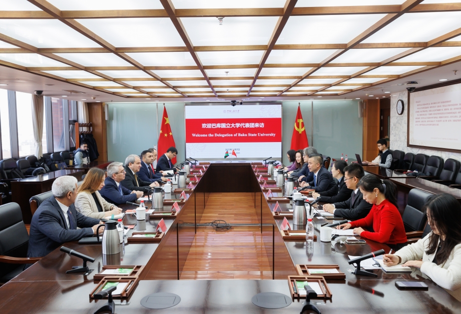 BDU-nun nümayəndə heyəti Çin Renmin Universitetində olub