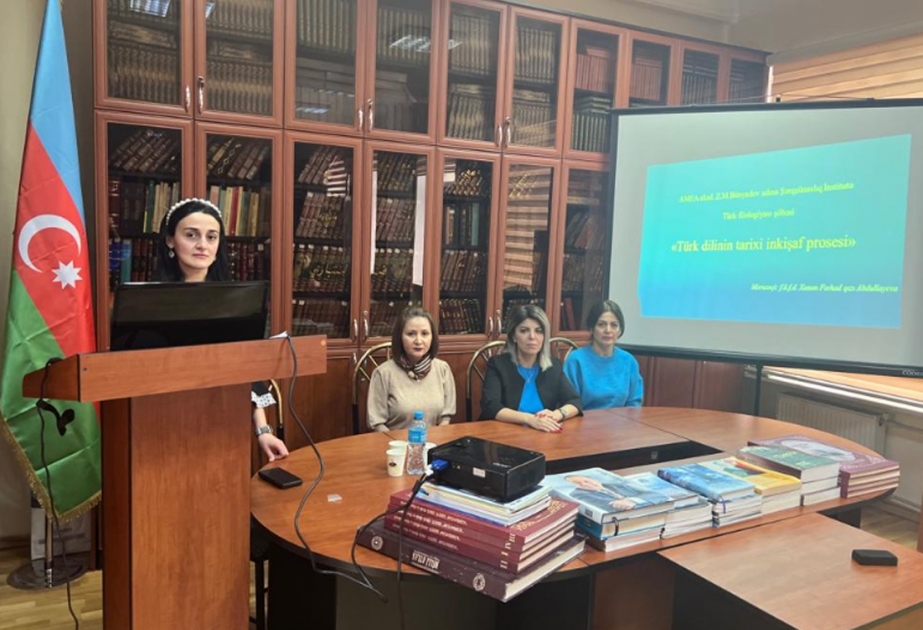 “Türk dilinin tarixi inkişaf prosesi” - Şərqşünaslıq İnstitutunda mühazirə