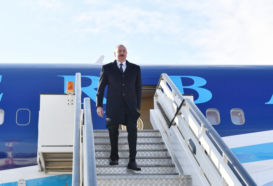 Präsident Ilham Aliyev zu Arbeitsbesuch in Serbien eingetroffen VIDEO