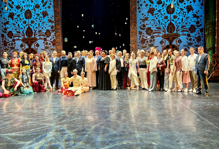 Azərbaycanlı dirijorun rəhbərliyi ilə Mariinski Teatrı Qətərdə çıxış edib