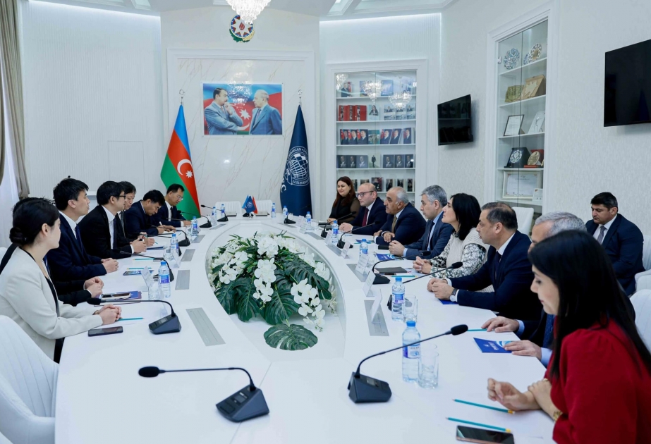 UNEC ilə Çin universiteti arasında memorandum imzalanıb
