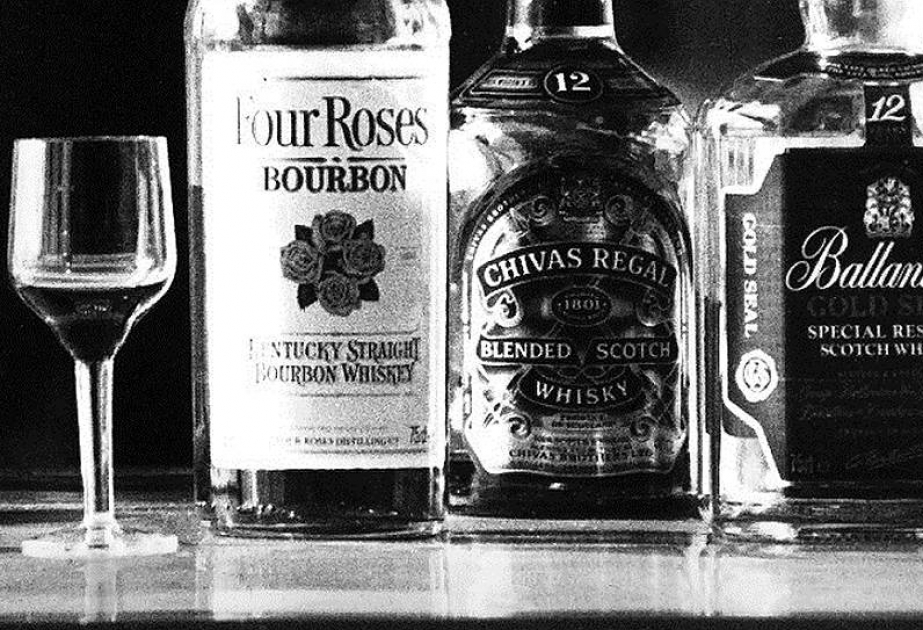 The Times: Britaniya bu il 7,95 milyard dollarlıq viski ixrac edib