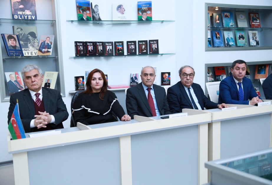 ADPU-da Ulu Öndər Heydər Əliyevin xatirəsi anılıb