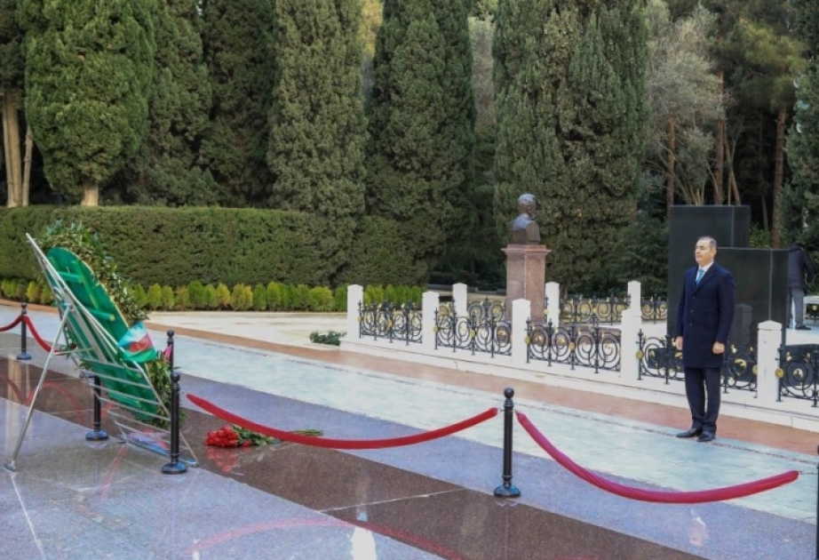 Xüsusi Rabitə və İnformasiya Təhlükəsizliyi Dövlət Xidmətinin şəxsi heyəti Ümummilli Liderin məzarını ziyarət edib