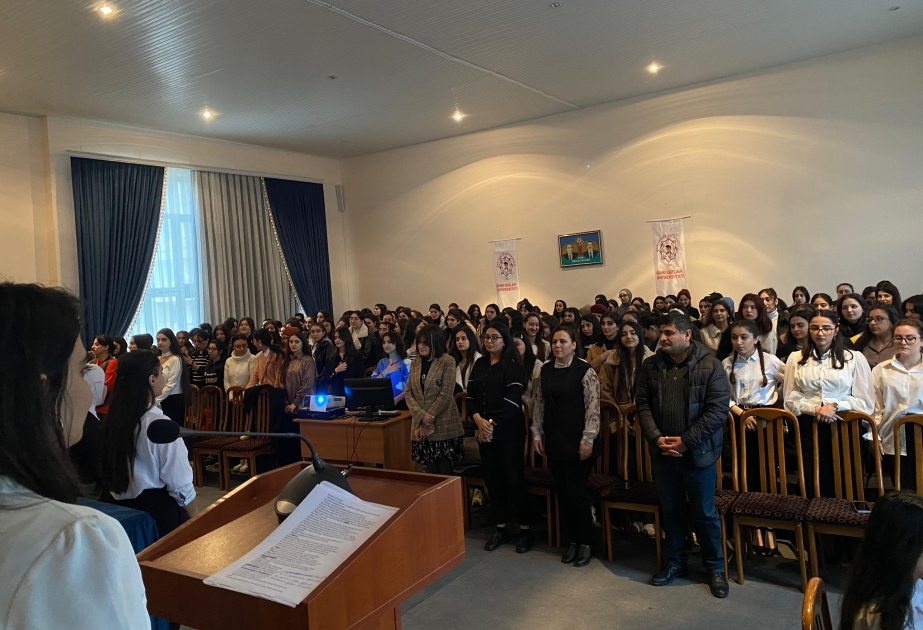 Ümummilli Lider Heydər Əliyevin xatirəsi Bakı Qızlar Universitetində də anılıb