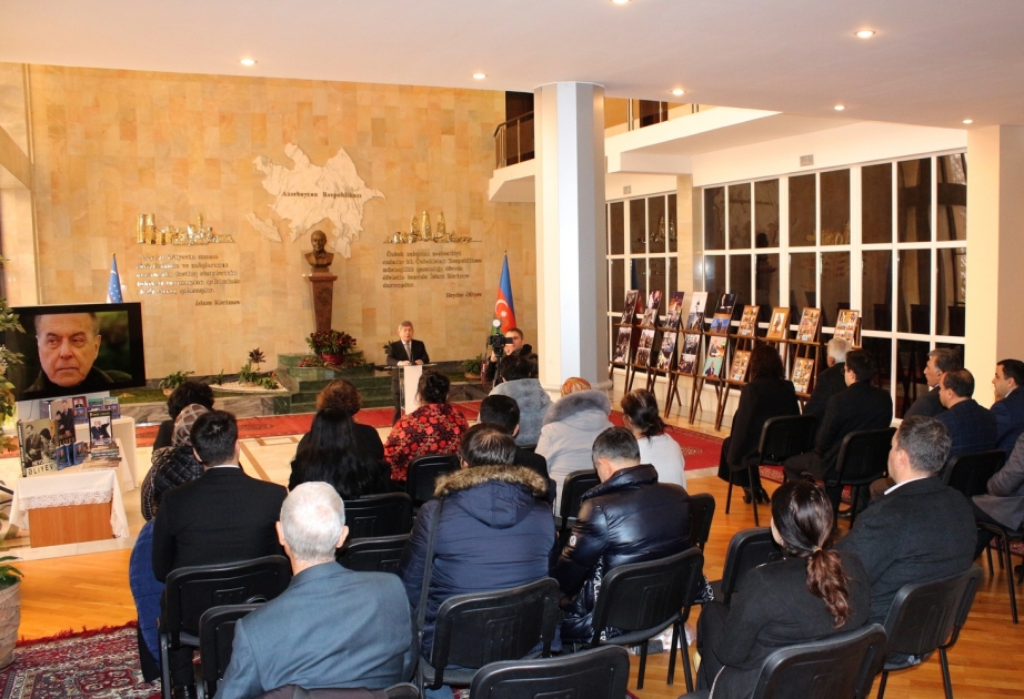 Azərbaycan xalqının Ulu Öndəri Özbəkistanda ehtiramla anılıb
