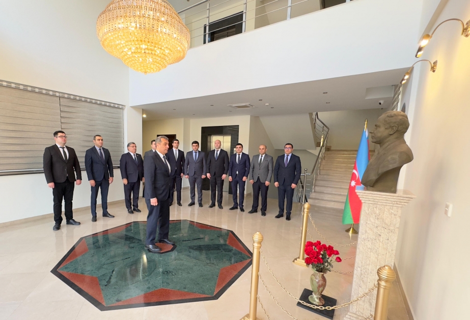 Pakistanda Ümummilli Lider Heydər Əliyevin xatirəsi yad edilib
