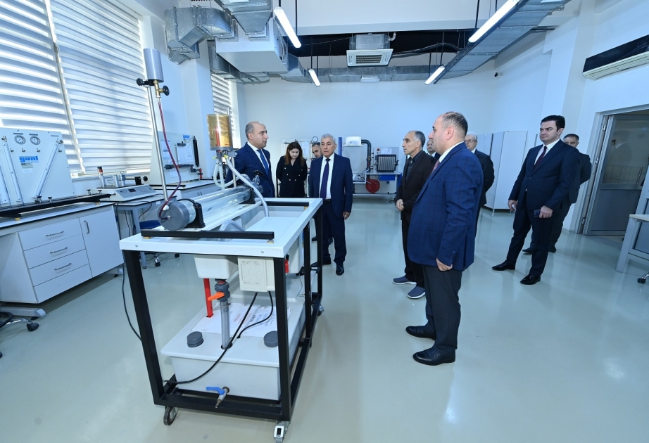 Elm və təhsil naziri BMU-nun yeni tədris korpusu və laboratoriyaları ilə tanış olub