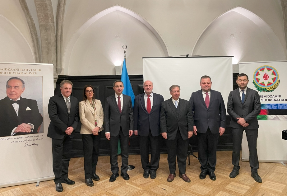 Estoniyada Ulu Öndər Heydər Əliyevin xatirəsi anılıb