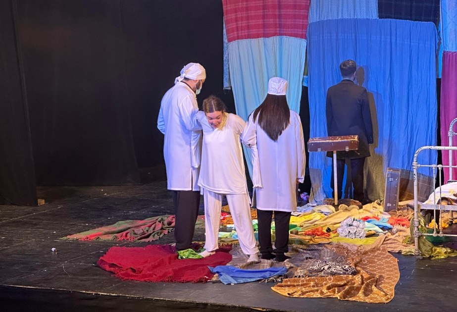 Tbilisidə gənc azərbaycanlı dramaturqun əsərinin motivləri əsasında hazırlanmış tamaşanın premyerası olub