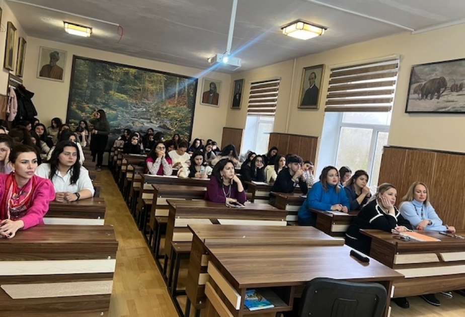 BDU-da Lənkəran-Astara iqtisadi rayonunda çay bitkisi sortlarının genetik müxtəlifliyinə dair elmi araşdırma aparılır