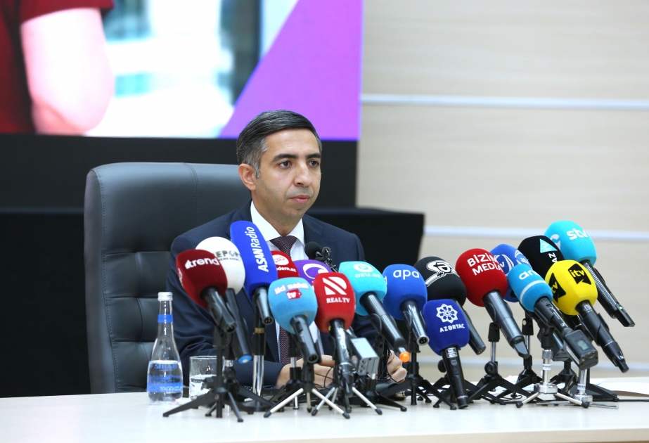 Zaur Əliyev: Xaricdə fəaliyyət göstərən 102 həkim dövlət tibb müəssisələrində işə cəlb olunub VİDEO