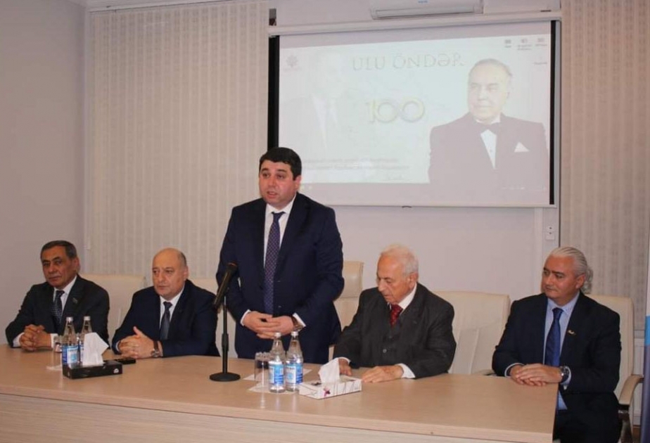 “Heydər Əliyev İli” ilə əlaqədar olaraq Akademik M.Ə. Mirqasımov adına Respublika Klinik Xəstəxanasında tədbir keçirilib