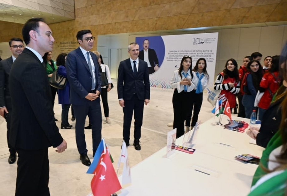 Bulgarian Minister of Youth and Sports explores Baku's premier sports facilities