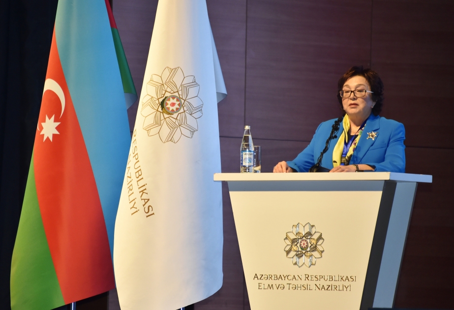 Məleykə Abbaszadə: Son illər həm pedaqoji ixtisaslara ərizə verənlərin sayı, həm də qəbul planı artıb