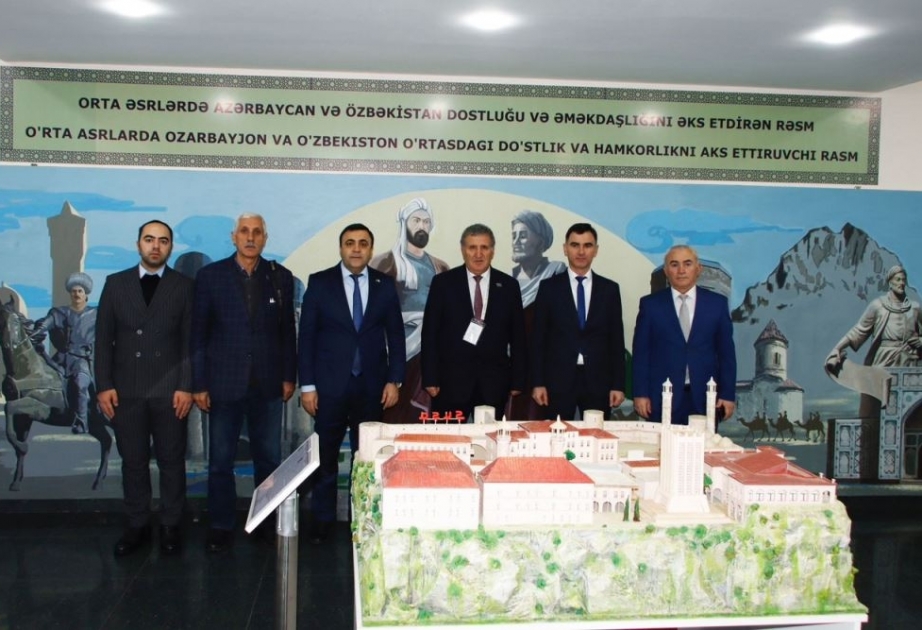 Akademik İsa Həbibbəyli Özbəkistandakı Heydər Əliyev adına Azərbaycan Mədəniyyət Mərkəzində olub