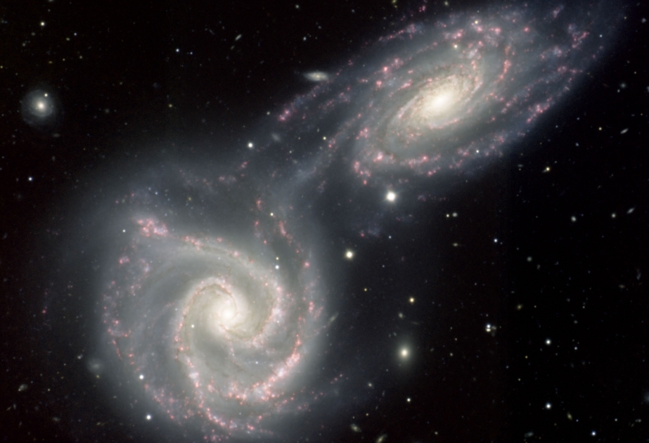 Astronomlar Kiçik Magellan buludunun iki fərqli hissədən ibarət olduğunu aşkarlayıblar
