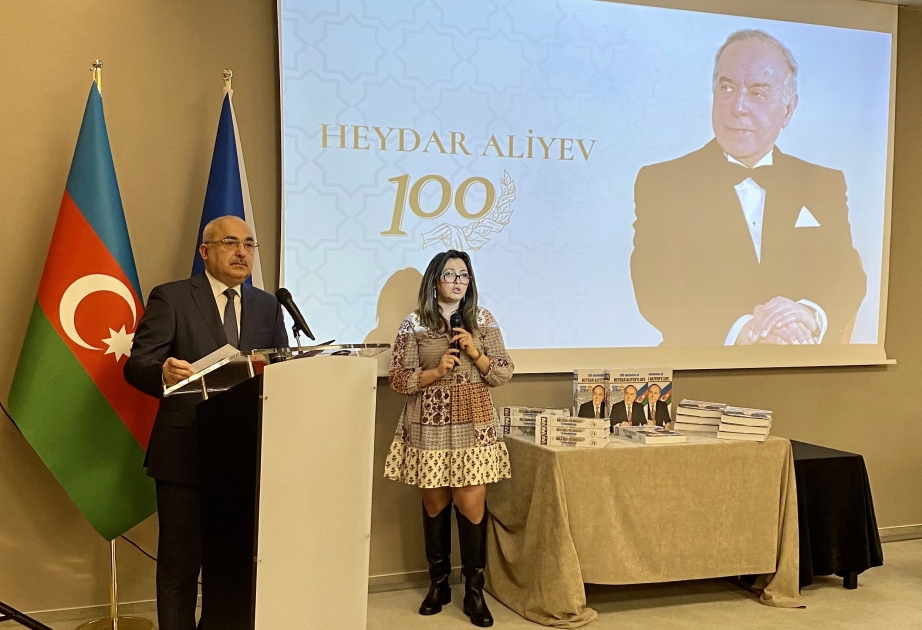 Heydər Əliyevin 100 illiyi münasibətilə Praqa şəhərində tədbir keçirilib