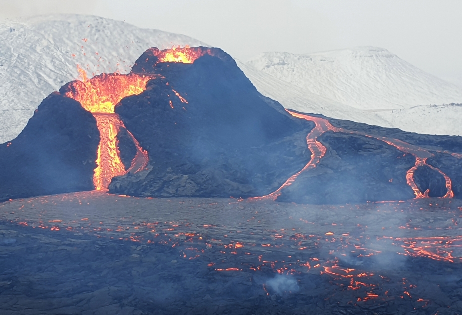 Un volcan entre en éruption en Islande
