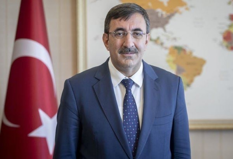 Le vice-président turc Cevdet Yilmaz arrive en Azerbaïdjan