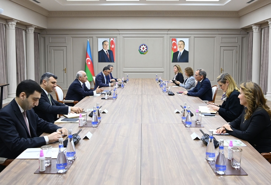 El Primer Ministro de Azerbaiyán se reunió con la delegación de la Corporación Financiera Internacional