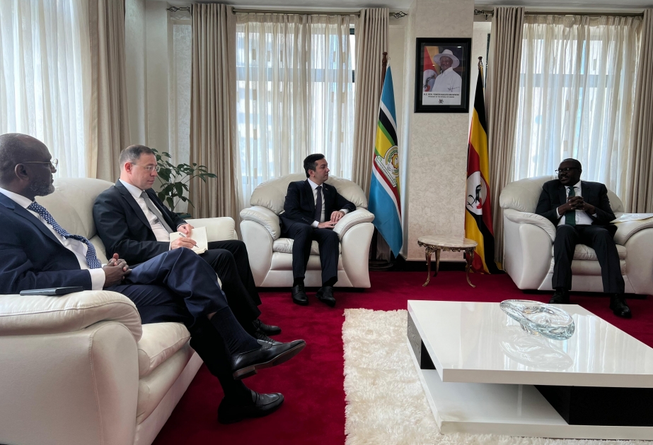Se celebraron consultas entre los Ministerios de Asuntos Exteriores de Azerbaiyán y Uganda