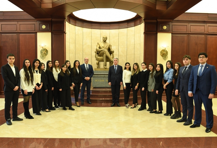 Dövlət İdarəçilik Akademiyasının tələbələri Milli Məclisdə olublar