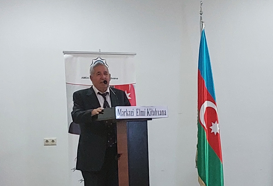 MEK-də tanınmış şair və alim İslam Sadıqın əsərlərinin ilk 4 cildi təqdim edilib