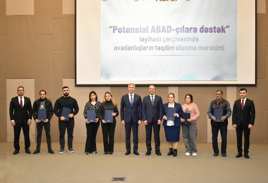 “Potensial ABAD-çılara dəstək” layihəsi çərçivəsində 23 nəfərə avadanlıqlar təqdim edilib