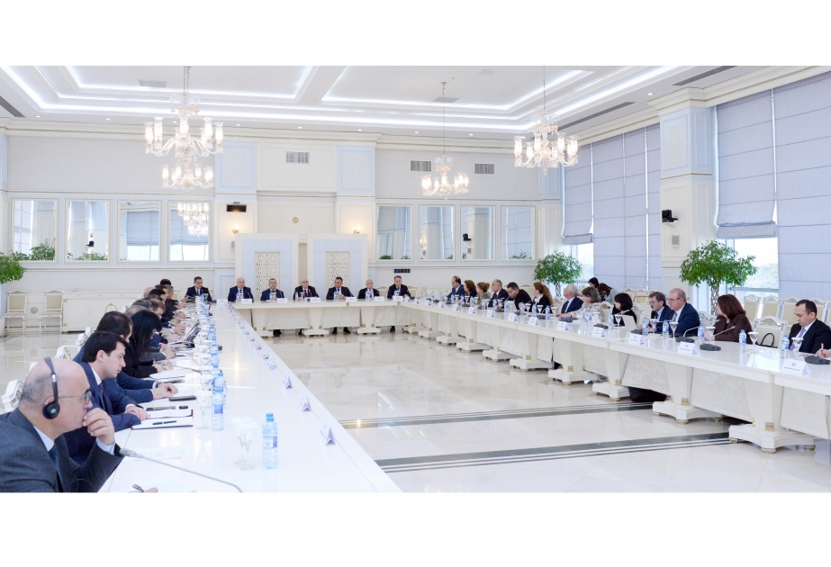 Milli Məclisdə tibbi tullantıların idarə olunması ilə bağlı dinləmə keçirilir
