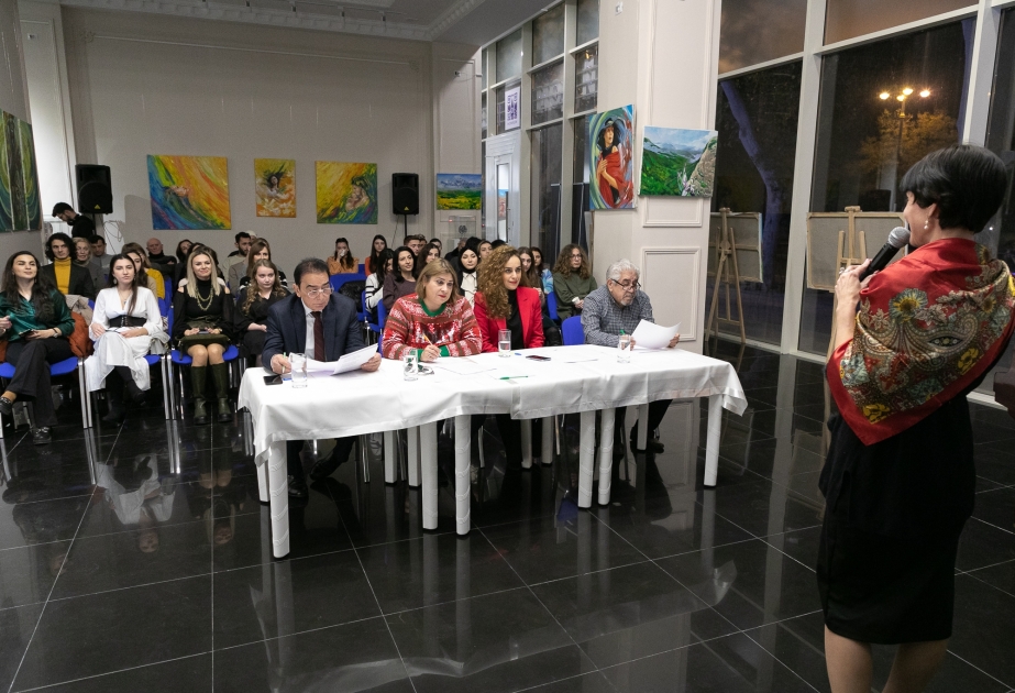 В Русском доме в Баку состоялся поэтический баттл
