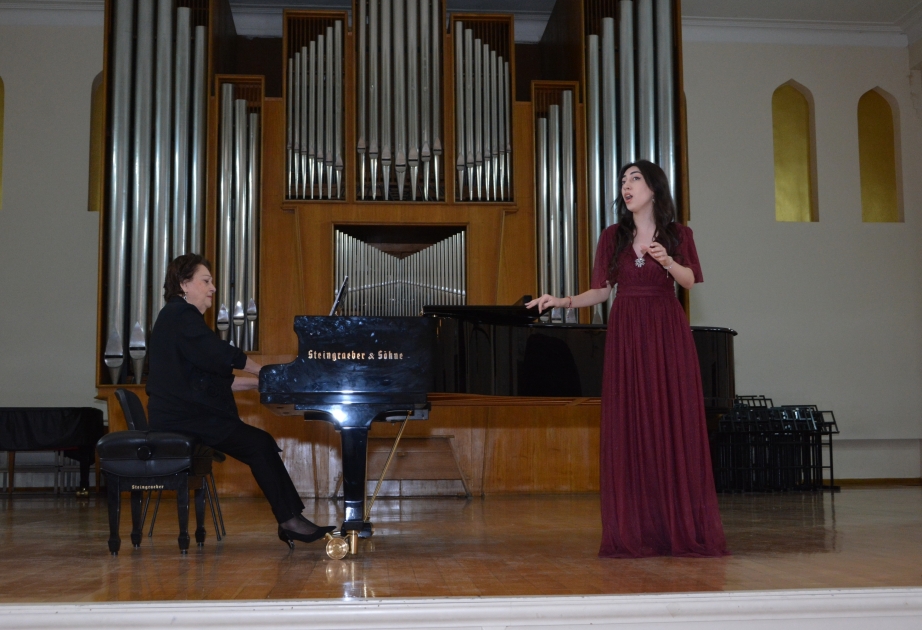 Vokalçıların III Beynəlxalq Festivalı çərçivəsində təntənəli konsert təşkil olunub
