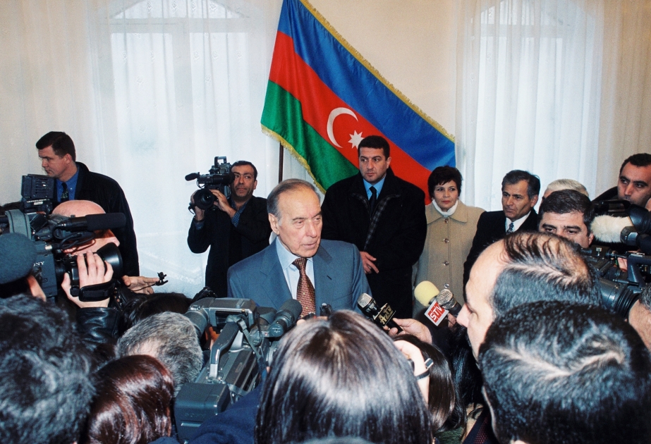 Moments d’une vie dédiée au peuple : décembre 1999