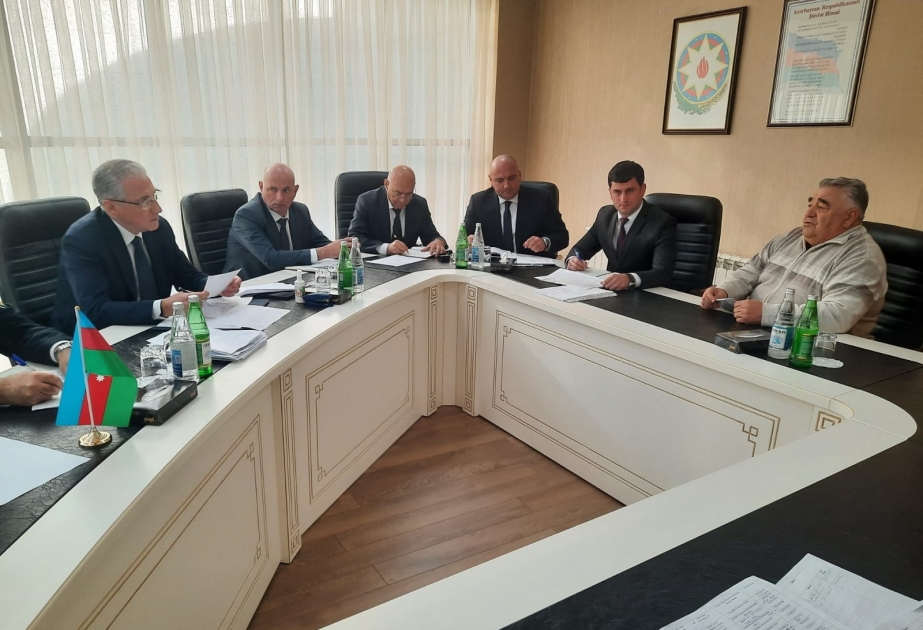 Ekologiya və təbii sərvətlər naziri Qusarda vətəndaşları qəbul edib