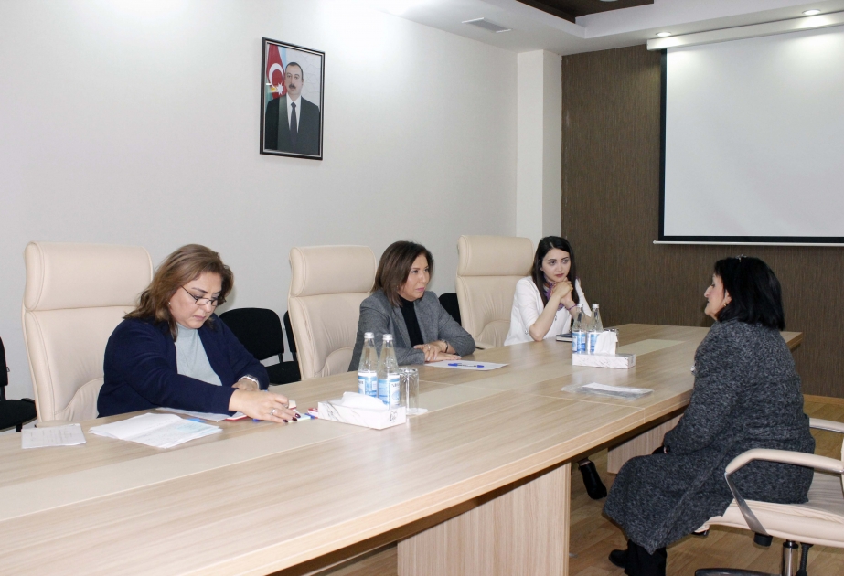 Komitə sədri Lənkəranda vətəndaşlarla görüşüb