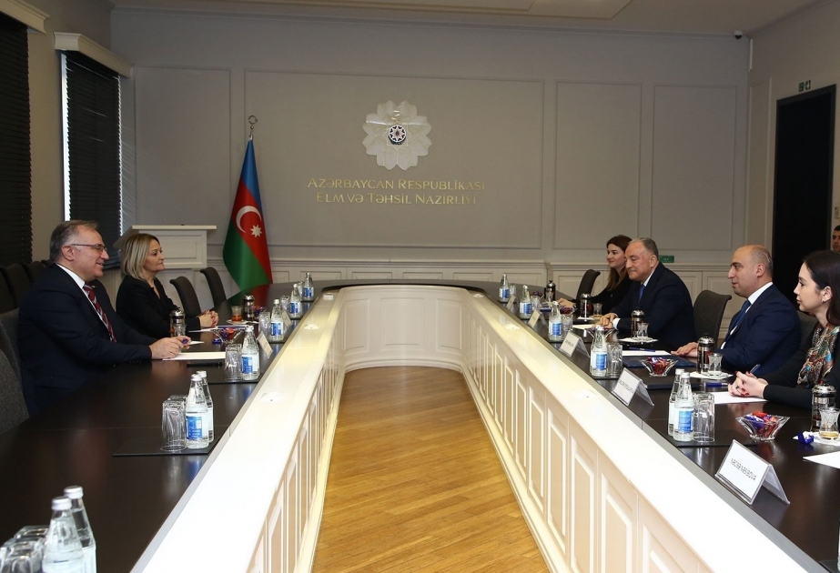 Emin Emroullaïev rencontre une délégation de l’Université Hacettepe de Türkiye