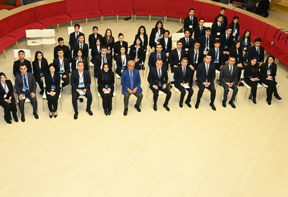 Завершилась Неделя дипломатии, посвященная 100-летию великого лидера