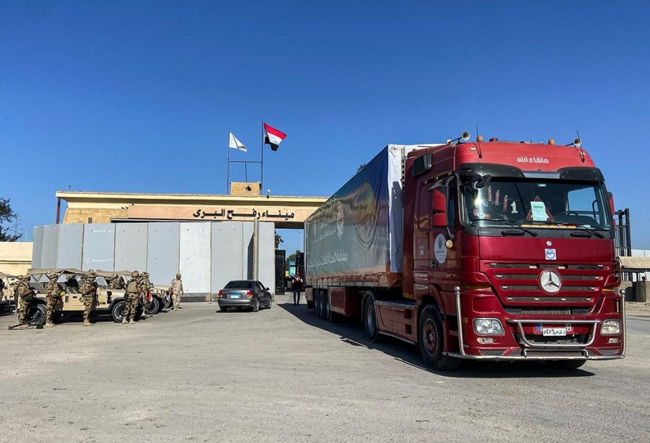 Humanitar yardım daşıyan 40 avtomobil Rəfah keçid məntəqəsindən Qəzzaya göndərilib