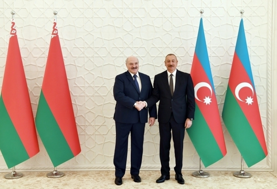 Präsident von Belarus Alexander Lukaschenko telefoniert mit seinem aserbaidschanischen Amtskollegen