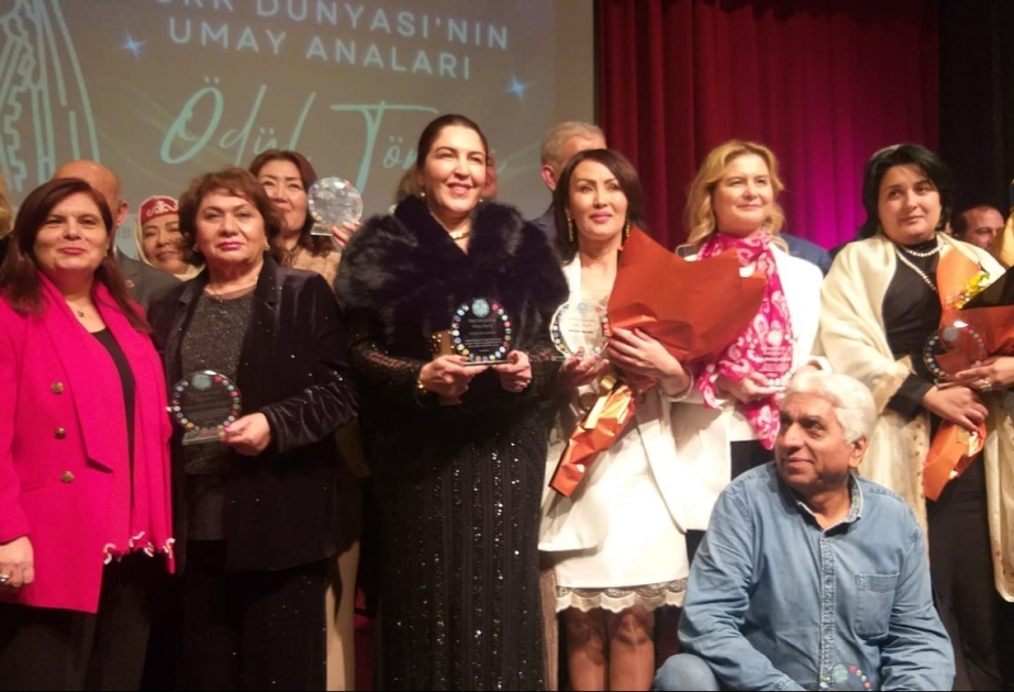 Azərbaycanlı alim İstanbulda mükafatlandırılıb