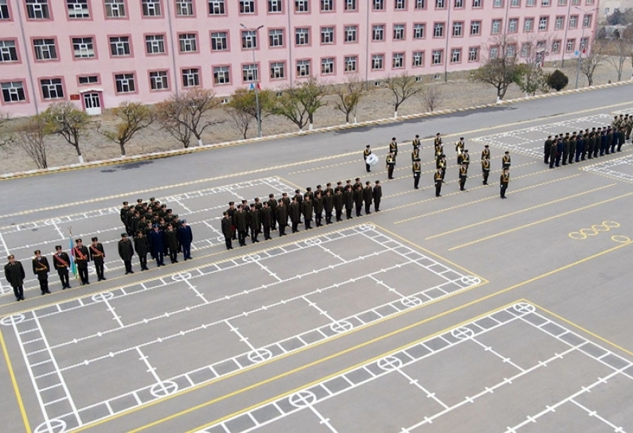 Combined Arms Army holds graduation ceremony of Officers' Improvement Course, Defense Ministry