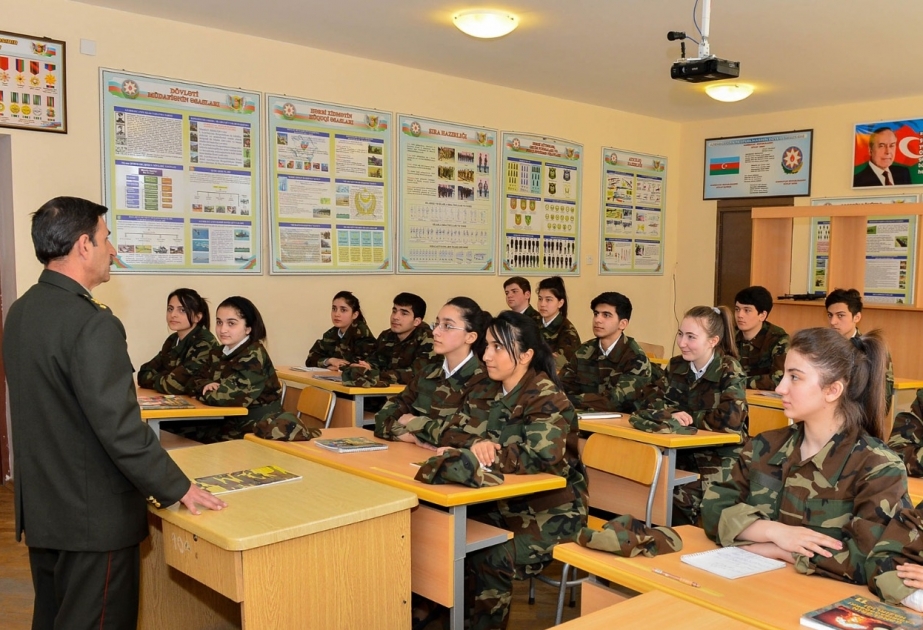 BŞTİ: İl ərzində 50 nəfər məktəblərdə müxtəlif vəzifələrə işə təyin edilib