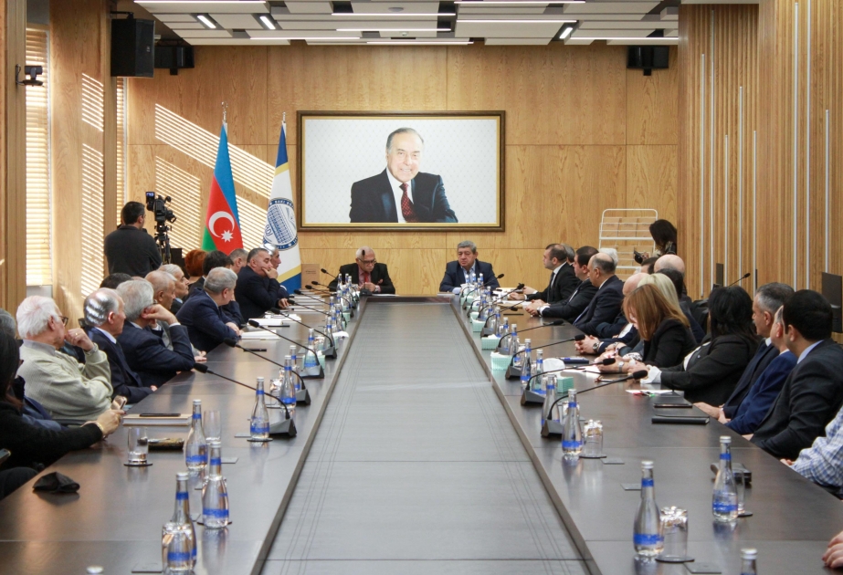 BDU-da “Heydər Əliyev: dil, ədəbiyyat və incəsənət” kitabının təqdimatı olub
