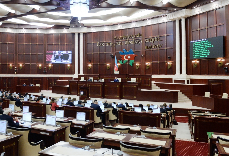 Azərbaycan parlamentinin payız sessiyasında növbəti iclası keçirilir
