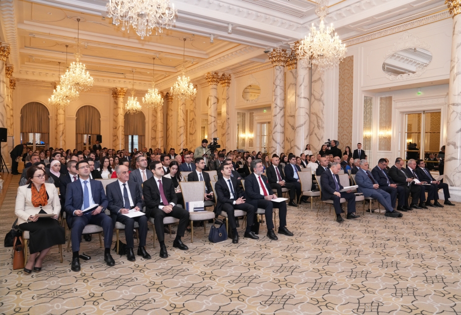 “Azərbaycanda beynəlxalq təhsil imkanları” forumu keçirilib