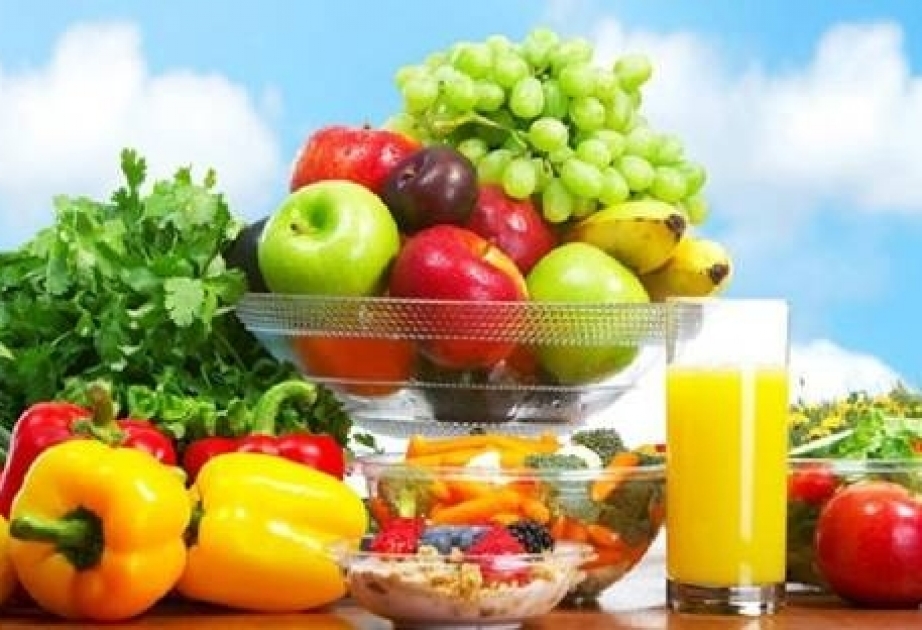 Qışda xəstəliklərə qarşı A və C vitaminləri ilə bol olan qidaları qəbul etmək əhəmiyyətlidir