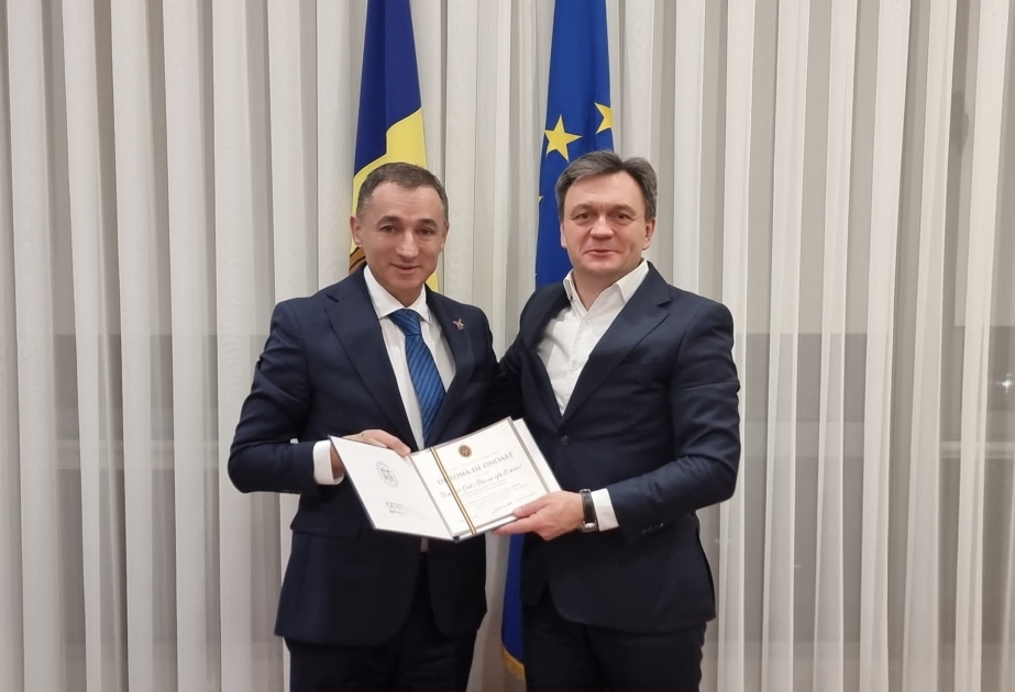 Премьер-министр Молдовы Дорин Речан наградил Гудси Османова Почетным дипломом
