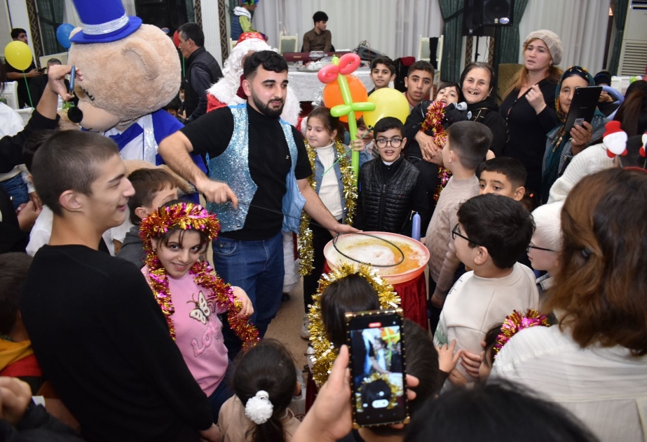 Cəlilabadda sağlamlıq imkanları məhdud uşaqlar üçün Yeni il şənliyi təşkil edilib
