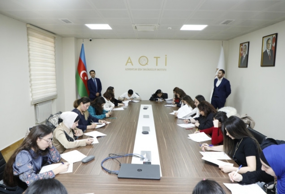 AQTİ-də keçirilən təlimlərdə iştirak edən tələbələrin sahə üzrə bilik səviyyəsi qiymətləndirilib