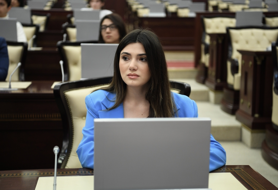 BDU tələbəsi “Dəmir yumruq” intellektual müsabiqəsində uğur qazanıb